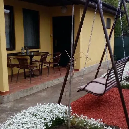 Lefterovi Bungalows *